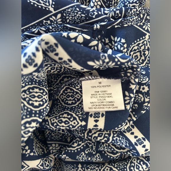 Pink Republic Dark Blue 3/4 Sleeve Tunic. Size Medium. - Picture 10 of 10